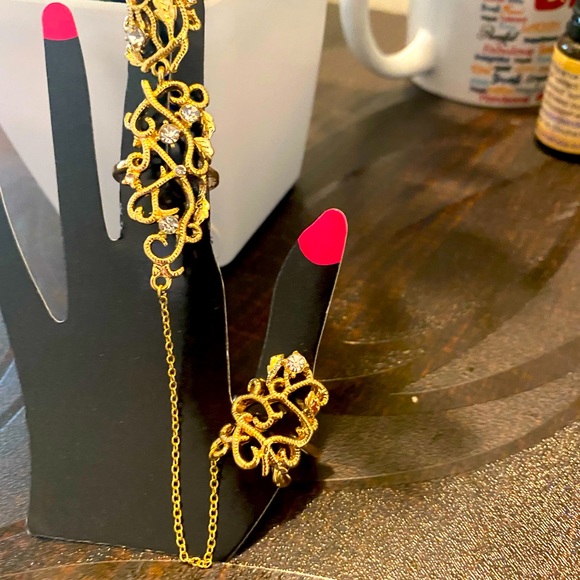 Two Finger ring join by a chain-size 19 - Picture 6 of 10